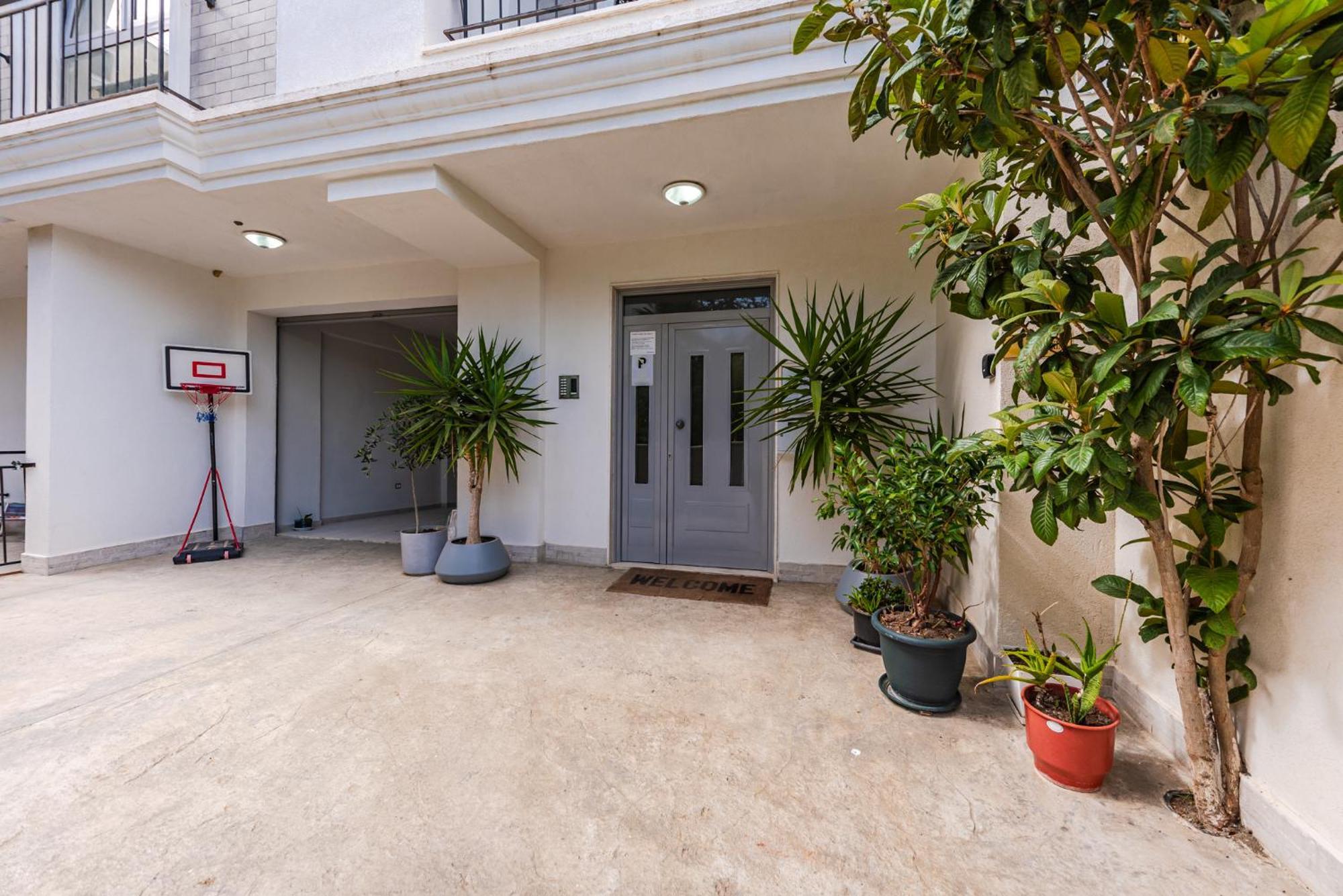 דורס Royal Hill Apartments By Ps מראה חיצוני תמונה