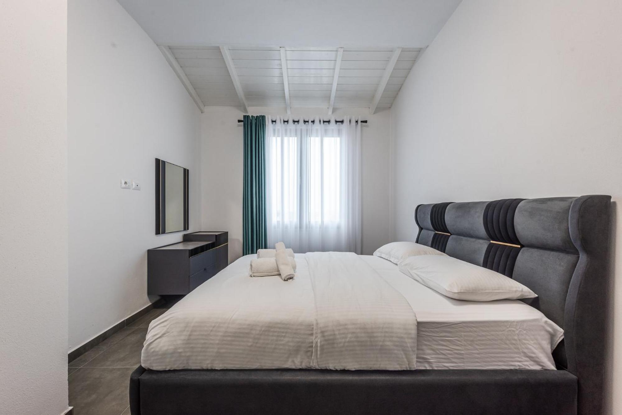 דורס Royal Hill Apartments By Ps מראה חיצוני תמונה